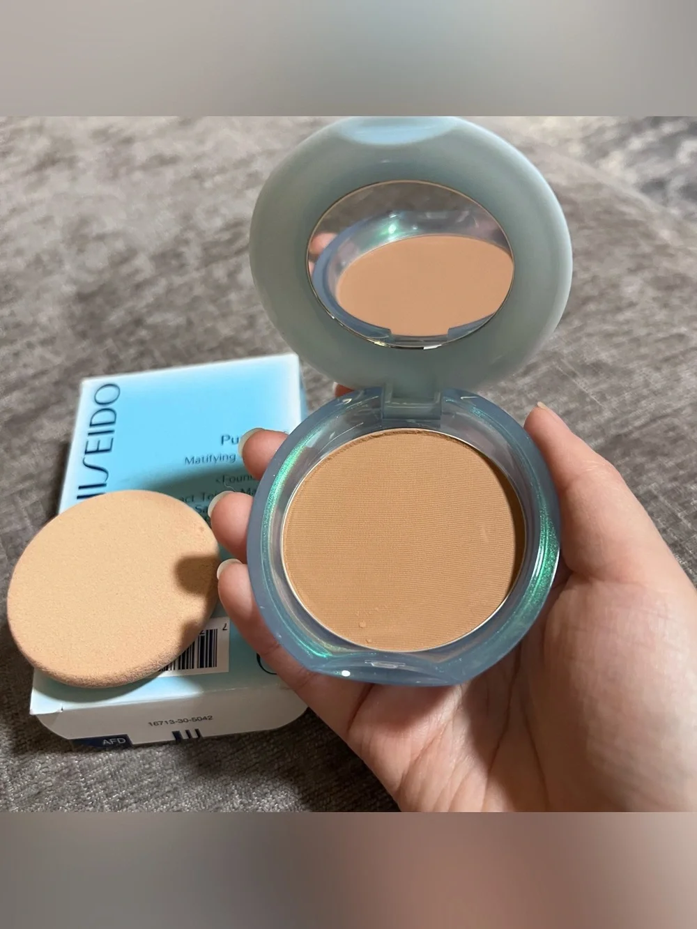 Shiseido Pureness Matifying Compact Oil-Free Foundation 50 Deep Ivory